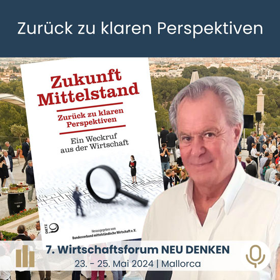 Willi Plattes in weißem Hemd, hinter Ihm das Buch Zukunft Mittelstand