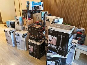 Ein Berg aus Paketen