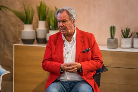 Zum Abschluss wies Willi Plattes auf das anstehende 7. Wirtschaftsforum NEU DENKEN vom 23.-25. Mai 2024 hin