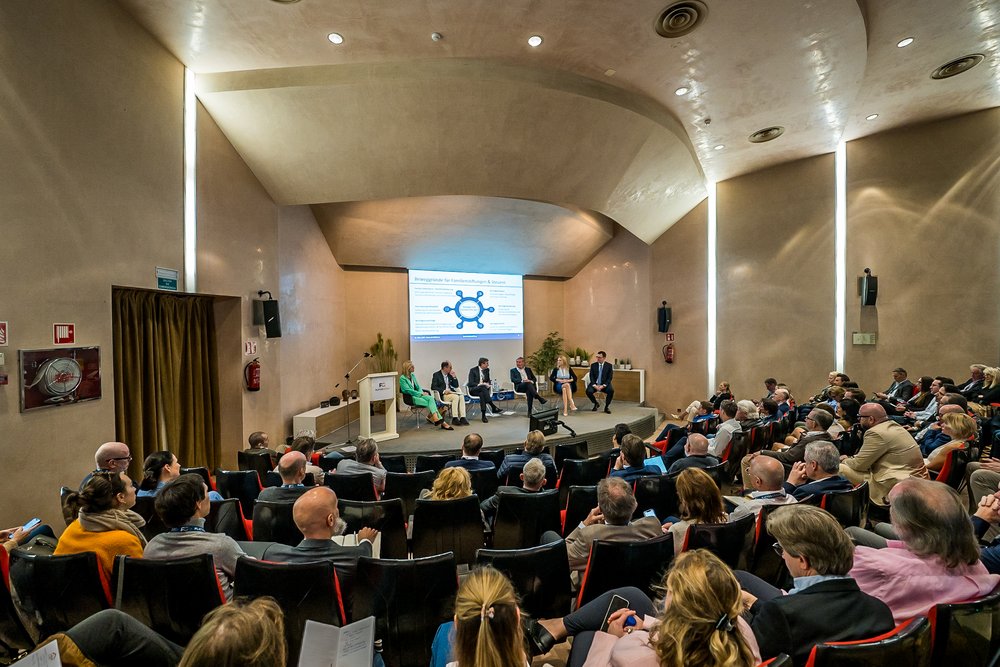 Das Event "Die Familienstiftung" fand im Club der Mallorca Zeitung statt