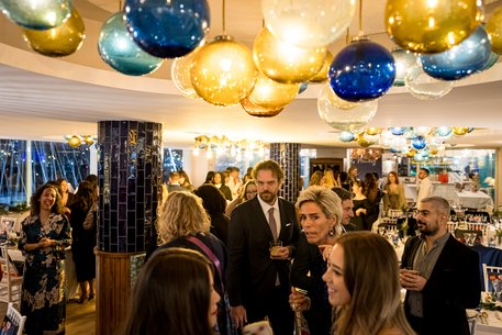 Festlich geschmückter Real Club Náutico Palma.