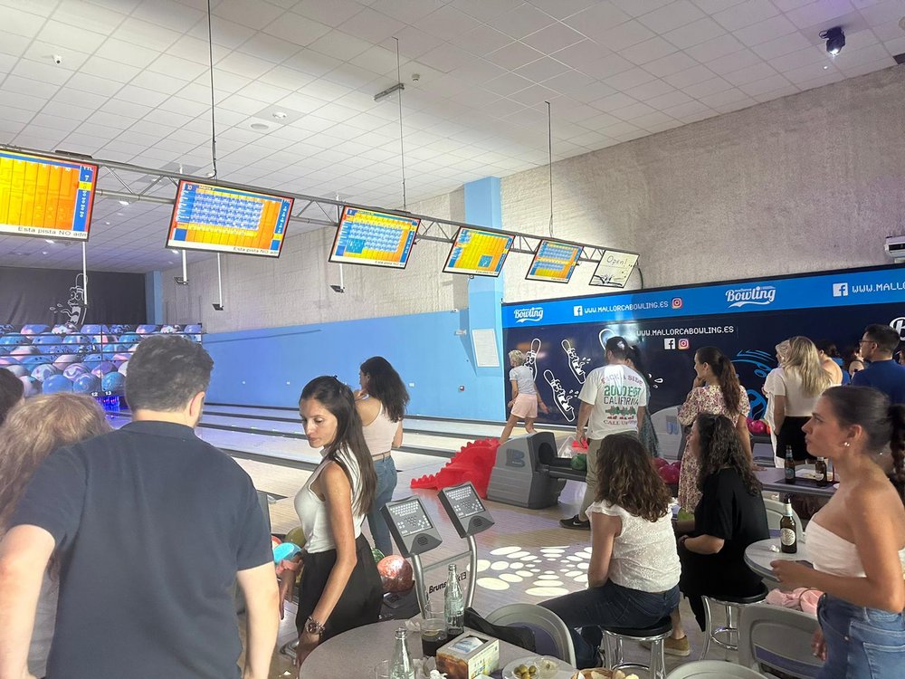 Mitarbeiter verschiedener Abteilungen lernten sich besser kennen