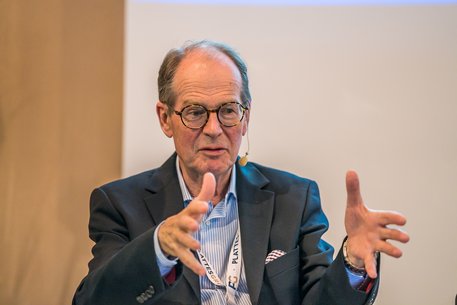 Der Österreicher Mag. Reinhard Leitner ist ein erfahrener Wirtschaftsprüfer, Steuerberater und Partner von LeitnerLeitner